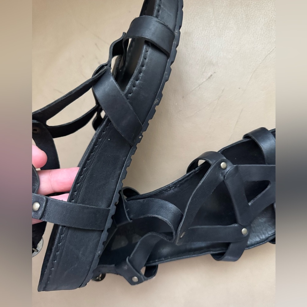 Timberland Black Leather Strapy Women’s Sandals Size 7 M - Picture 2 of 9